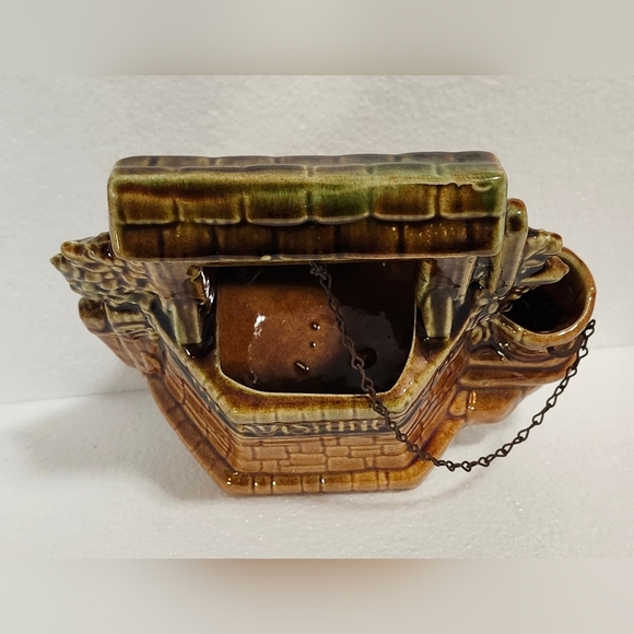 1950's McCoy Wishing Well Indoor Planter! - Picture 6 of 12